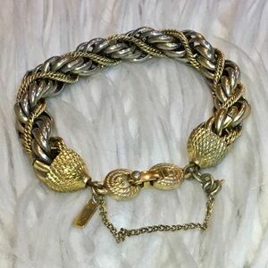 VINTAGE Monet Gold Tone  Bracelet Safety Clasp Signed